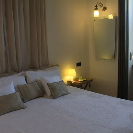 Lisander Szálloda 3*